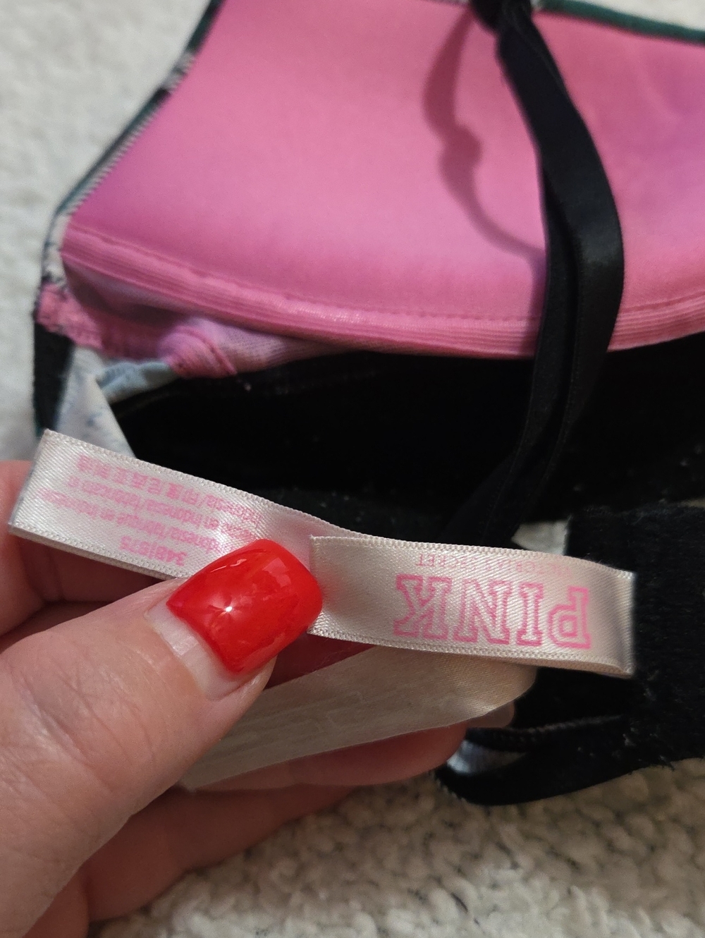 PINK VICTORIAS SECRET BRA - Picture 4 of 5